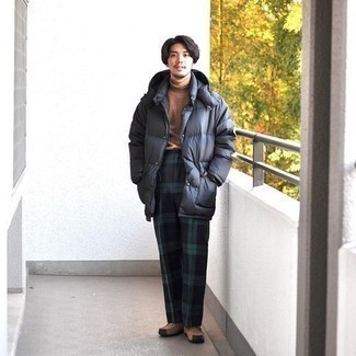 Как носить пуховик с ботинками дезертами