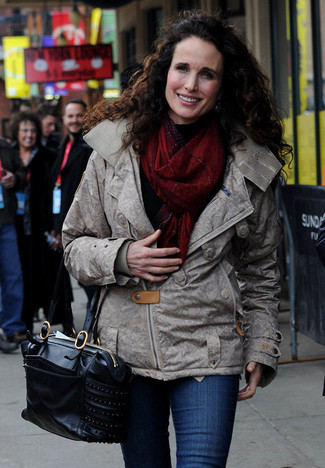 С чем носить пуховик женщине