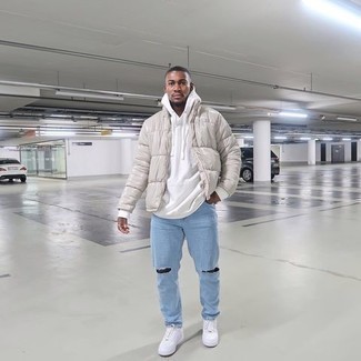 Как носить куртку-пуховик с худи мужчине