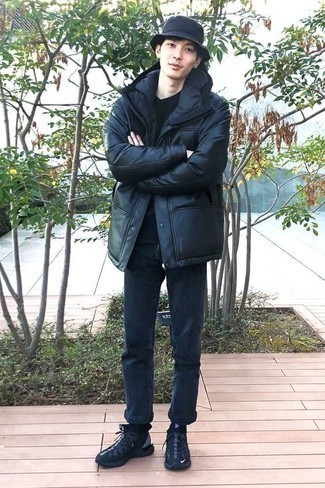 Как носить куртку-пуховик с джинсами мужчине