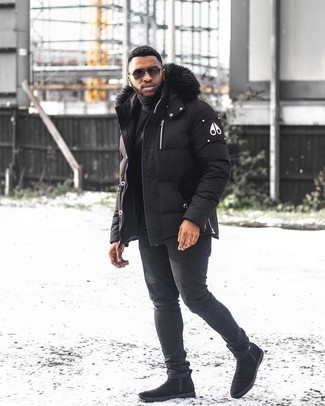 Как носить куртку-пуховик с водолазкой мужчине