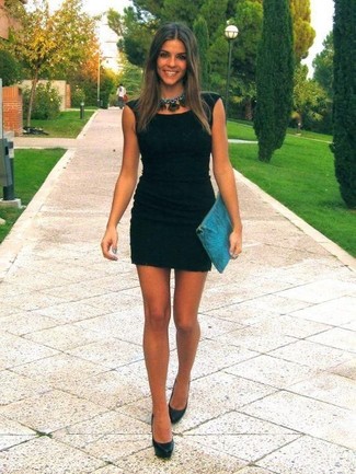 Как носить туфли с облегающим платьем