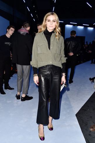 Как носить туфли с джинсовой рубашкой