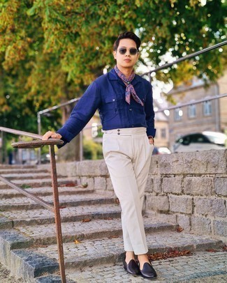 С чем носить пурпурную бандану мужчине