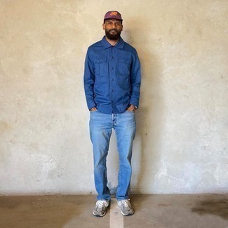 С чем носить пурпурную бейсболку мужчине