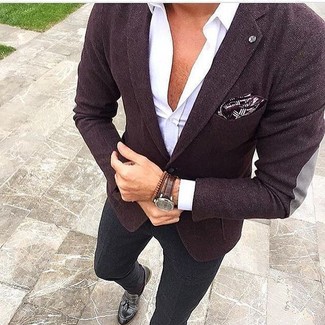 Какие брюки чинос носить с пурпурным пиджаком