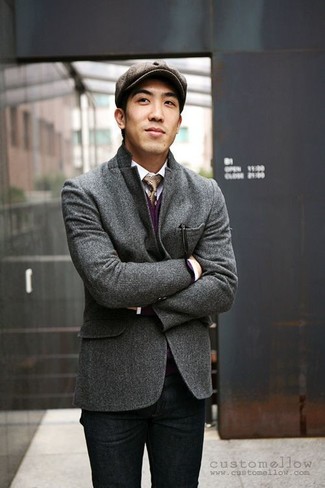 Какие джинсы носить с пурпурным кардиганом мужчине