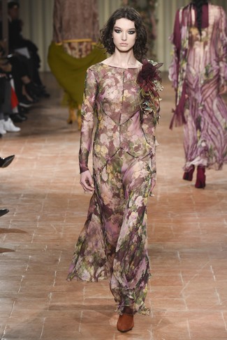 С чем носить пурпурное шифоновое вечернее платье