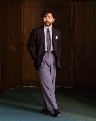 С чем носить пурпурные носки мужчине