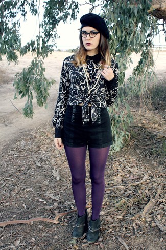 С чем носить пурпурные колготки