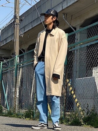 Как носить дождевик с низкими кедами мужчине