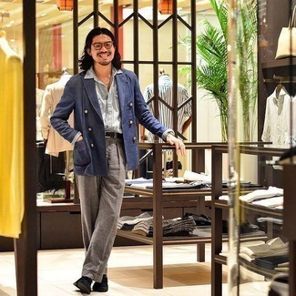 С чем носить красно-черные носки мужчине