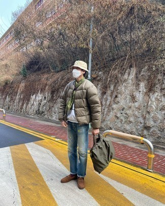 С чем носить красно-черные носки мужчине