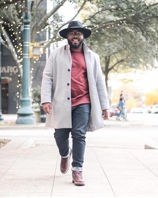 С чем носить красно-черный свитшот мужчине