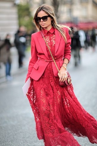 С чем носить красно-темно-синее платье-макси