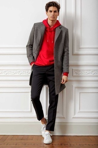 С чем носить красно-белый худи мужчине