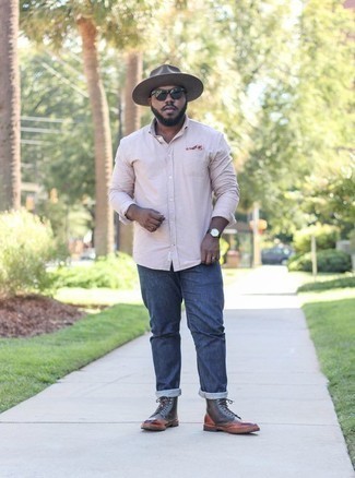 С чем носить красно-белый нагрудный платок с принтом