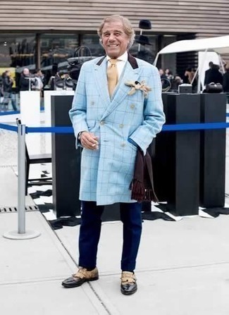 С чем носить красно-белый шарф мужчине