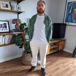 С чем носить красно-белые носки мужчине