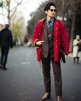 С чем носить красную куртку с воротником и на пуговицах