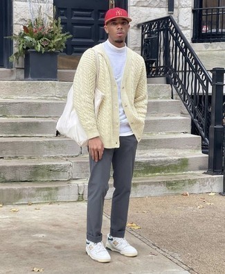 С чем носить красную бейсболку мужчине