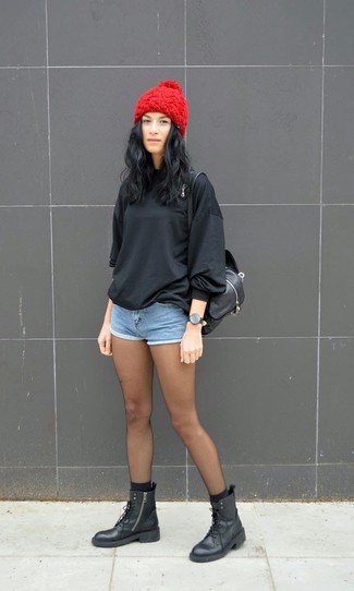 С чем носить красную шапку женщине