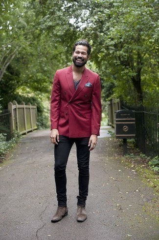 Какие ботинки челси носить с красным пиджаком мужчине