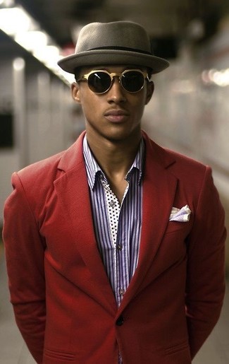 С чем носить красный пиджак мужчине