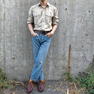 Какие джинсы носить с красными топсайдерами