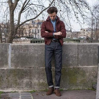 Какие рубашки с длинным рукавом носить с красным бомбером мужчине