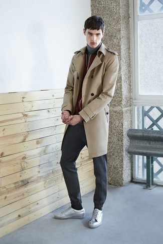 Какие спортивные штаны носить с красным бомбером мужчине