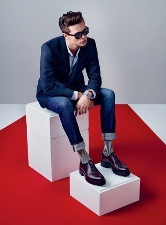 Какие пиджаки носить с красными брогами