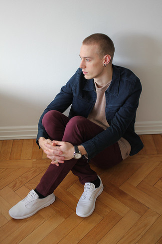 Какие кроссовки носить с красными брюками чинос