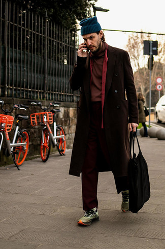 Какие длинные пальто носить с красными брюками чинос