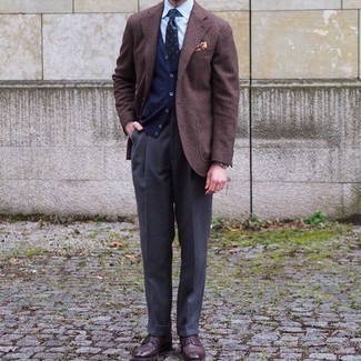 С чем носить красные туфли дерби