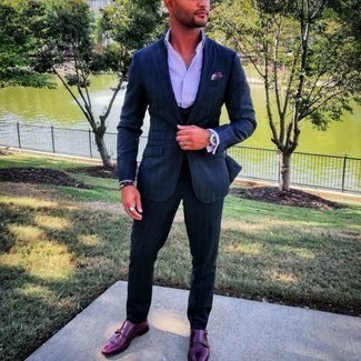 С чем носить красные монки с двумя ремешками