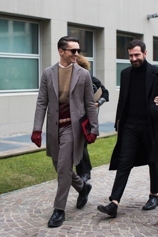 С чем носить красные перчатки мужчине