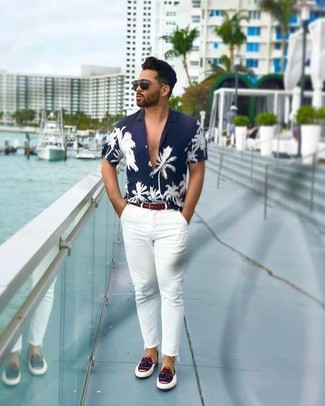 С чем носить красный кожаный ремень мужчине