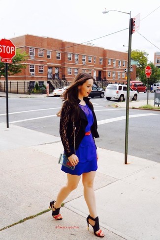 С чем носить красный кожаный ремень женщине