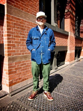 С чем носить красные кожаные топсайдеры