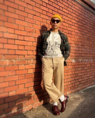 С чем носить красные кожаные оксфорды