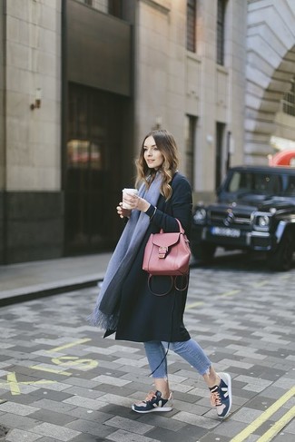 С чем носить красную кожаную сумку-саквояж