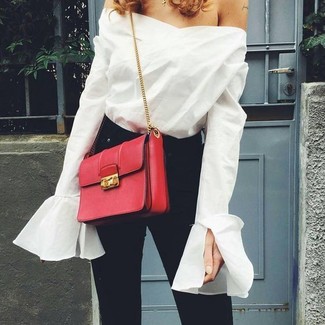 С чем носить красную кожаную сумку-саквояж