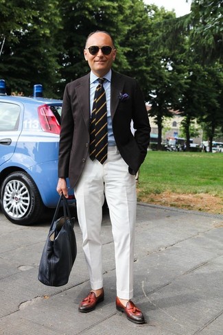 С чем носить красные кожаные лоферы с кисточками