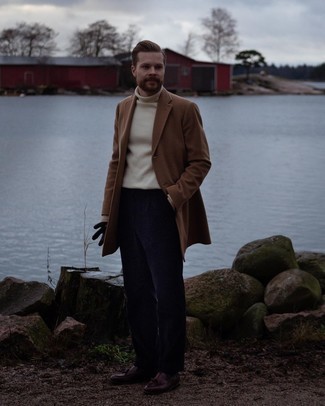 С чем носить красные кожаные лоферы с кисточками