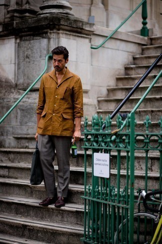 С чем носить красные кожаные лоферы с кисточками