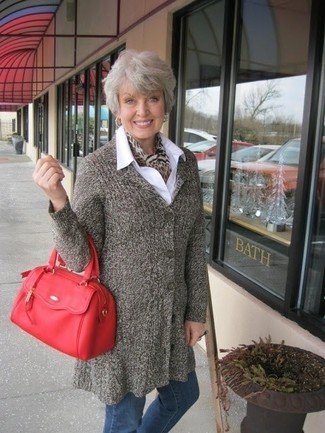 С чем носить красную кожаную большую сумку