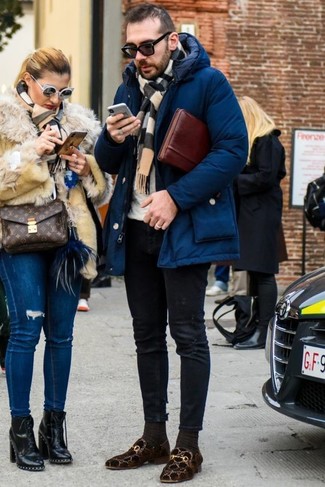 С чем носить красный кожаный мужской клатч мужчине