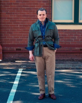 Какие брюки чинос носить с красными лоферами