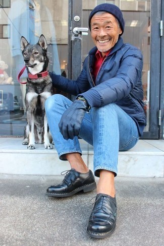 С чем носить красную рубашку с длинным рукавом мужчине